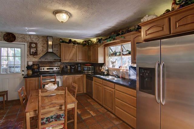 Building Photo - 1202 Tanglewood Trail