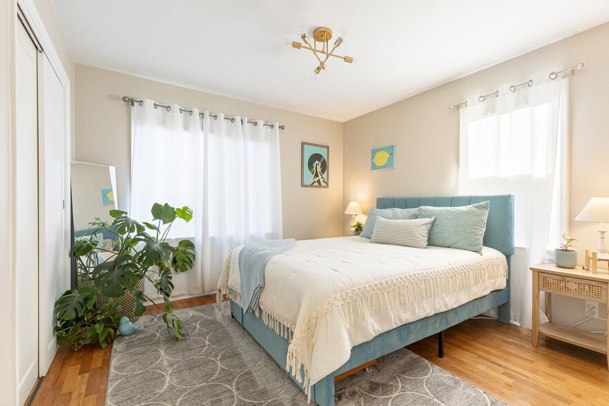 Building Photo - 1331 Rainier Ave