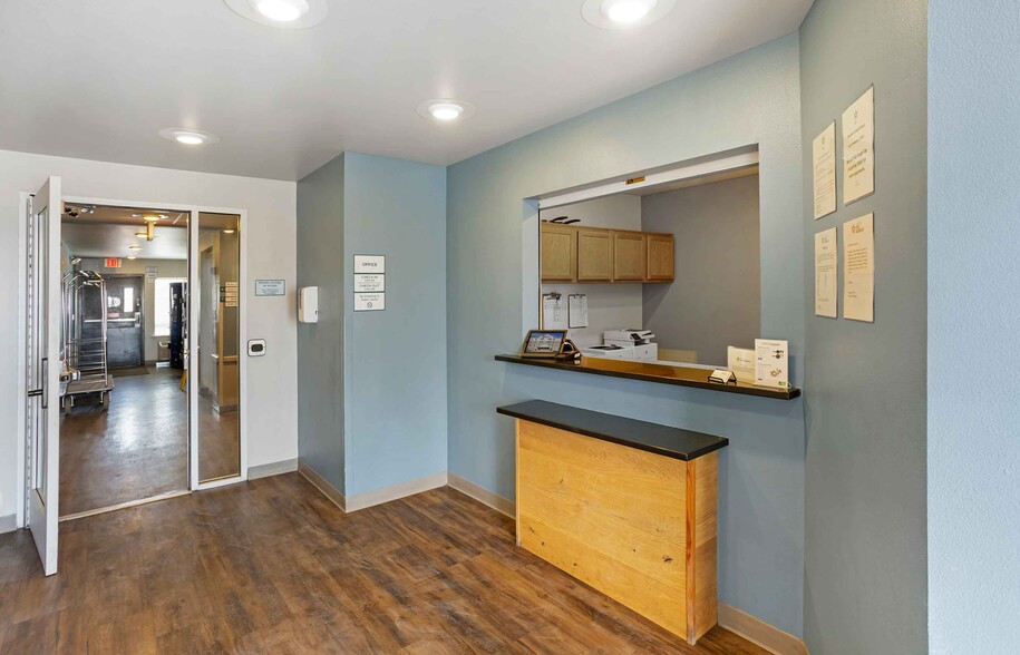 Building Photo - Furnished Studio-Salt Lake City - West Val...