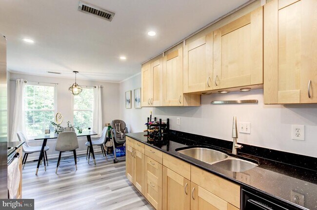 Building Photo - 14741 Wexhall Terrace