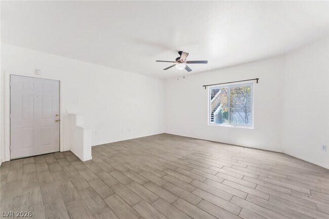 Building Photo - 6164 Pine Villa Ave