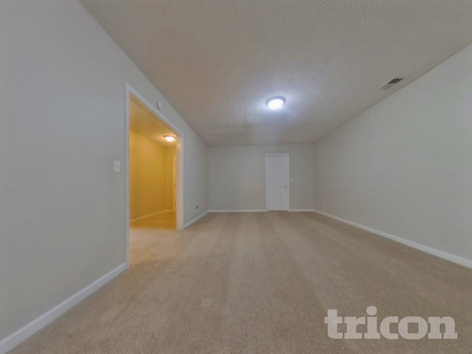 Building Photo - 611 Hemlock Ct