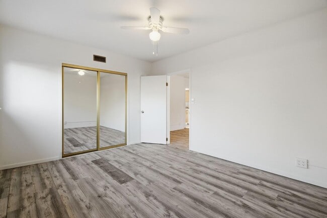 Building Photo - 511 Buel Ave