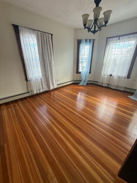 Building Photo - 7 E Hoyle St