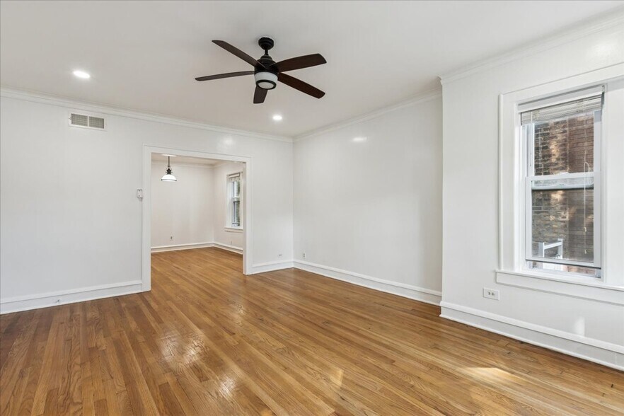 Building Photo - 6724 N Campbell Ave