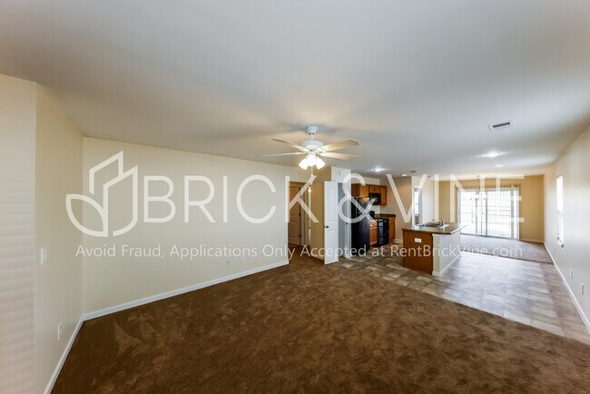 Building Photo - 9336 Hoffman Pl