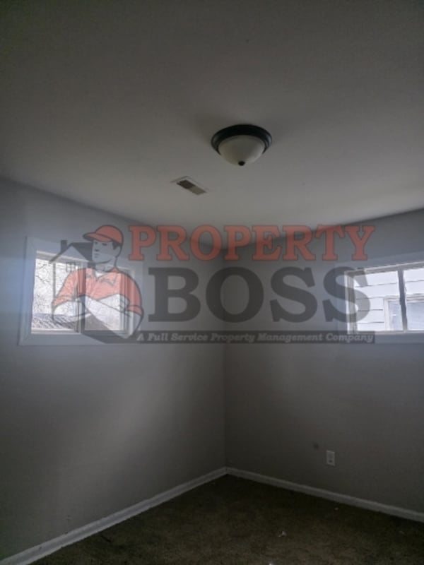 Building Photo - 2530 E 22nd Pl