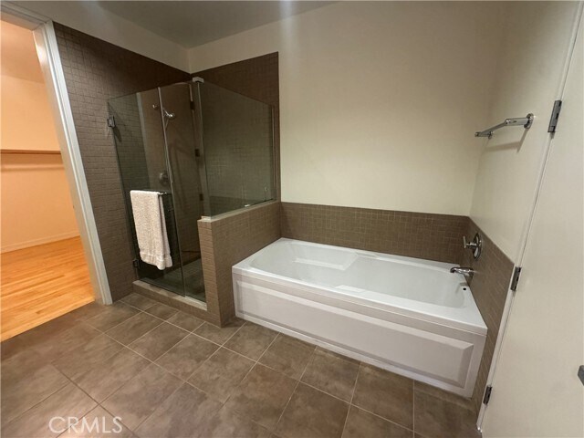 Building Photo - 801 S Grand Ave