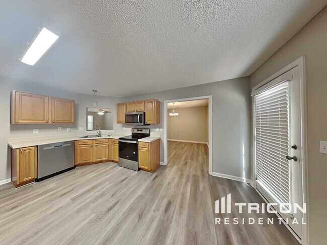 Building Photo - 333 Glen Eagle Cir