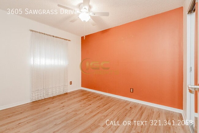 Building Photo - 3605 Sawgrass Dr