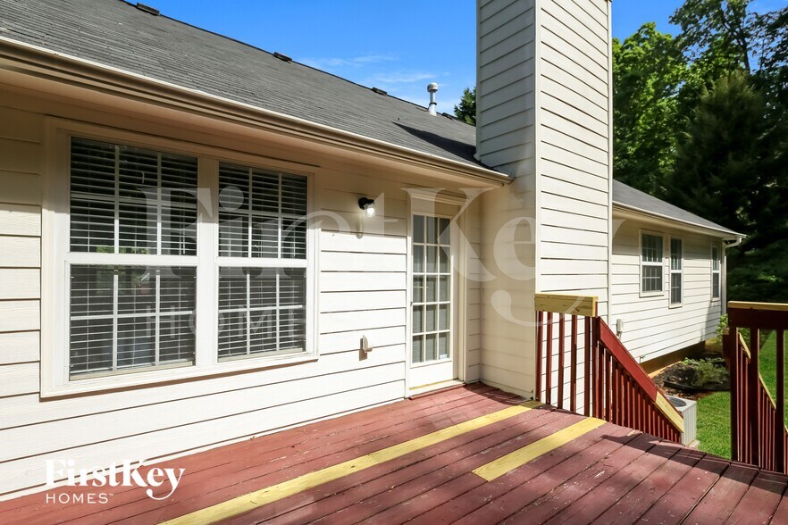 Building Photo - 4425 Red Rock Point