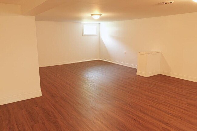 Building Photo - 9944 Cook Ave