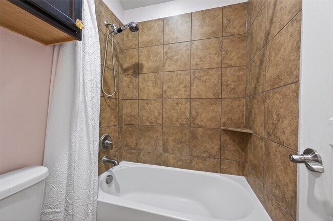 Building Photo - 15630 Eagle Valley Dr