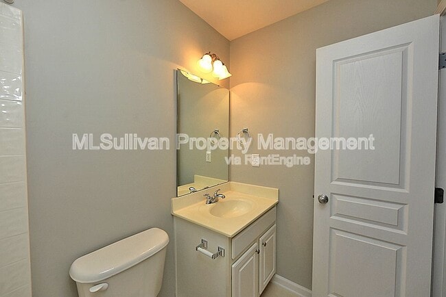 Building Photo - 338 Kinellan Ln