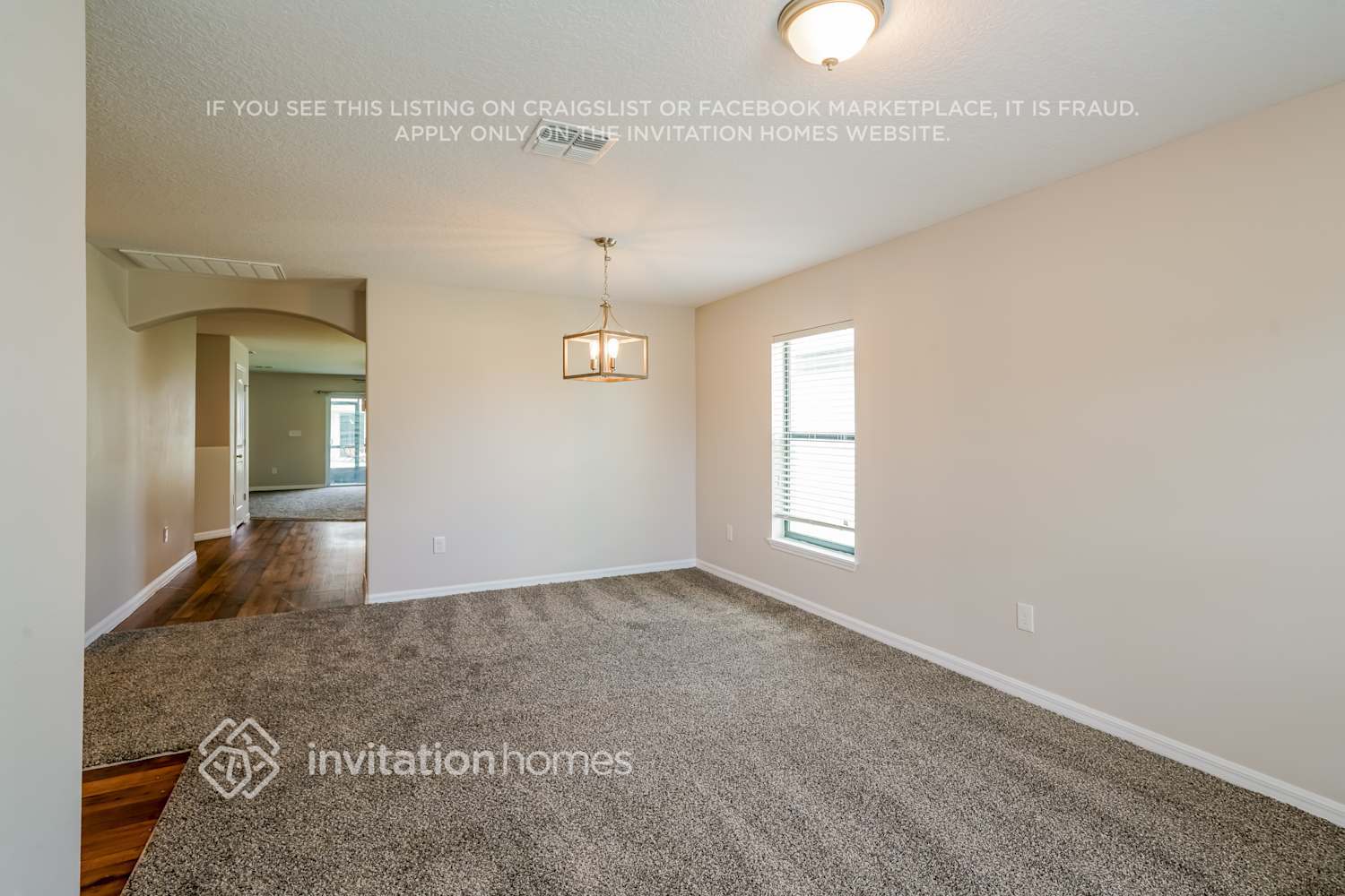 Building Photo - 11833 Thicket Wood Dr