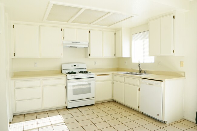 Building Photo - 68295 Risueno Rd