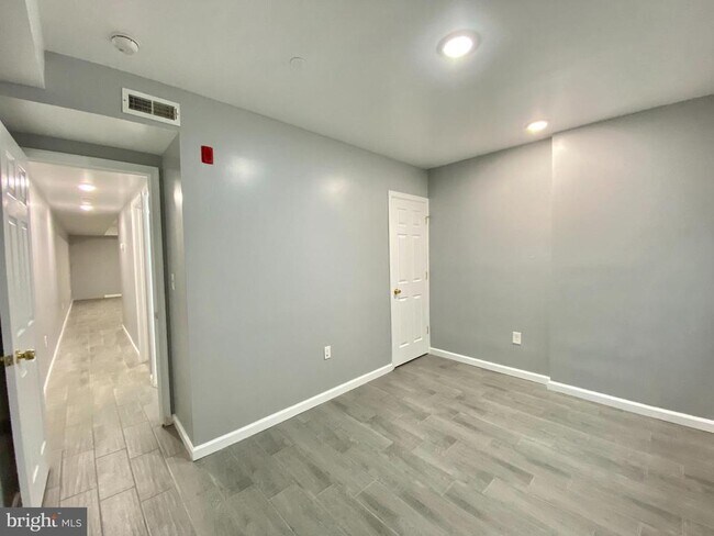 Building Photo - 1723 N 17th St