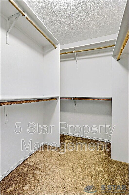 Building Photo - 3140 Tierra Agave Dr