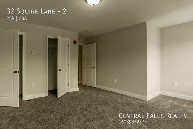 Building Photo - 32 Squire Ln