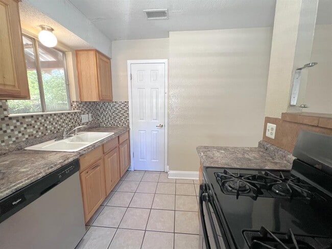 Building Photo - 7317 Dixie Dr