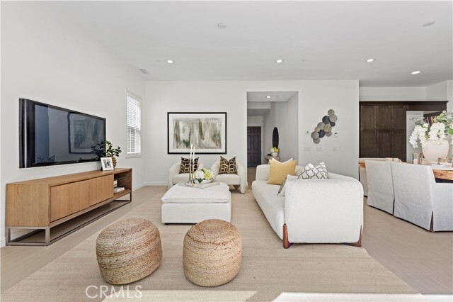 Building Photo - 40 Forster