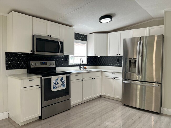 Building Photo - Charming Updated 3-Bedroom Home Near Lake Nona – Move-In Ready!