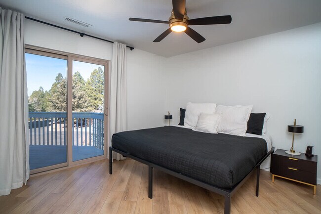 Building Photo - 4530 Red Fox Ln