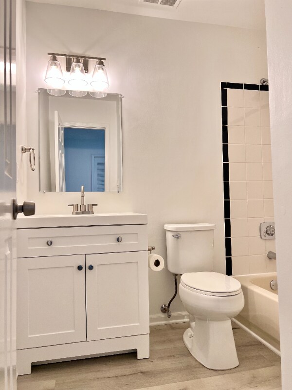 Building Photo - 1166 Booth Rd