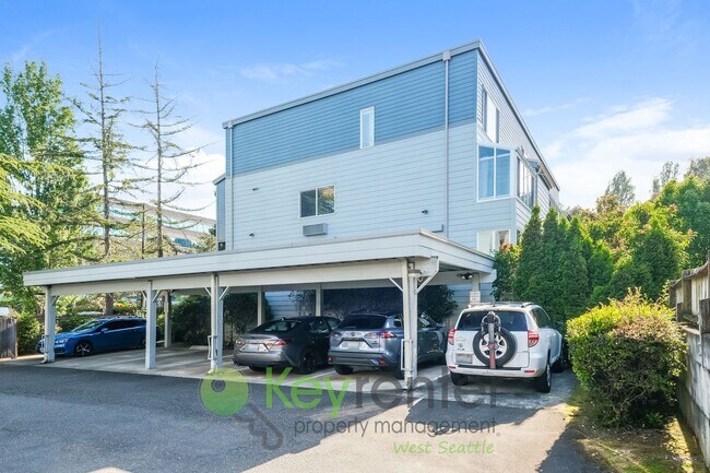 Building Photo - Comfort and Style in the Heart of Seattle