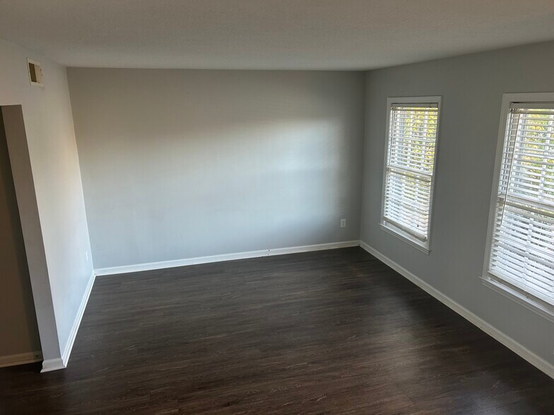 Building Photo - 1825 Johnson St