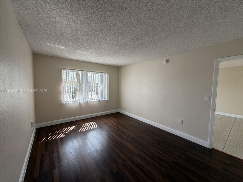 Building Photo - 4255 N University Dr