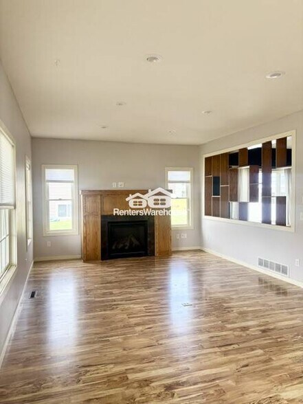 Building Photo - 3317 Old Stone Way NE