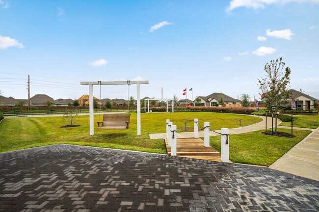 Building Photo - 3057 Sorrento Hl Dr
