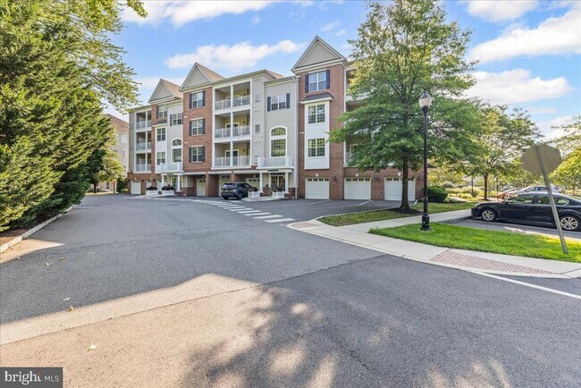 Building Photo - 224 Breeders Cup Dr