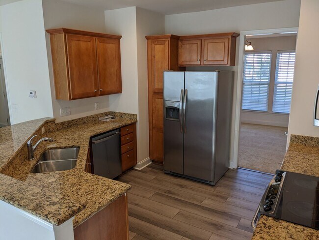 Building Photo - 10787 Edgepine Ln NW