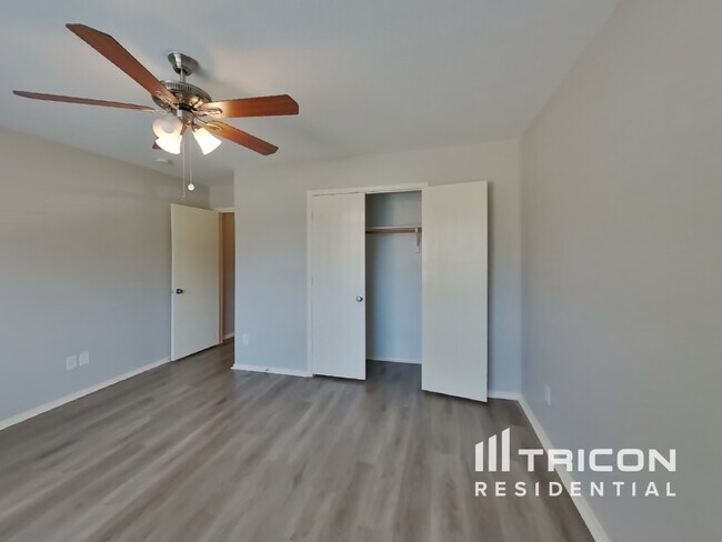 Building Photo - 9760 Stoney Bridge Rd