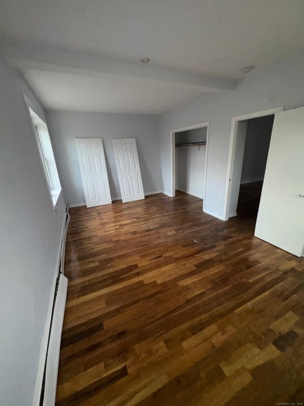 Building Photo - 335 Wells St