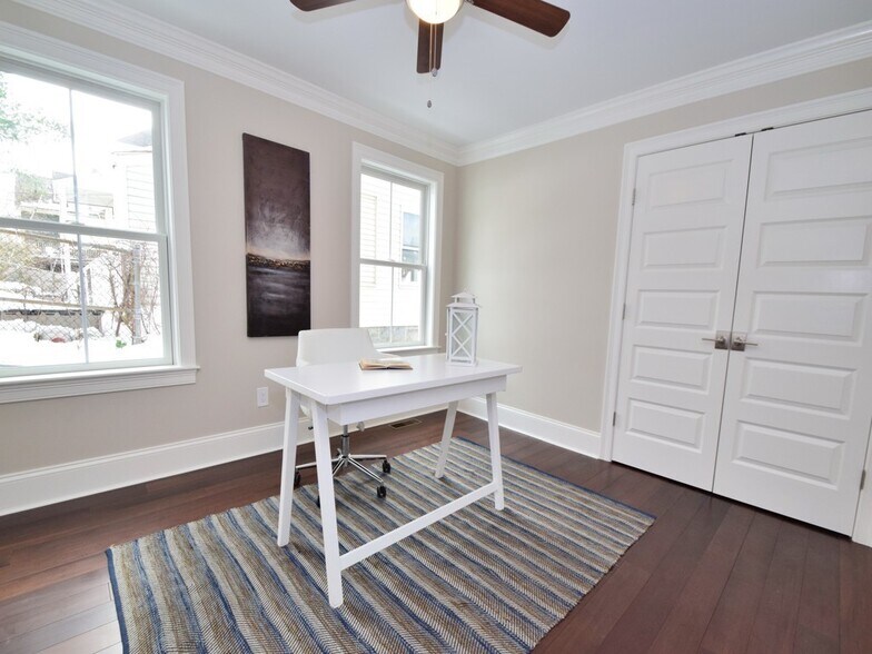Building Photo - 41 Wenham St