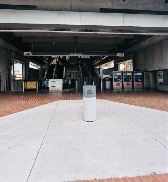 Building Photo - 5308 NW 29th Ave