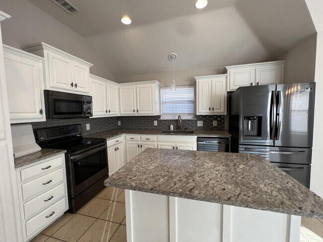 Building Photo - 6053 Laci Ln