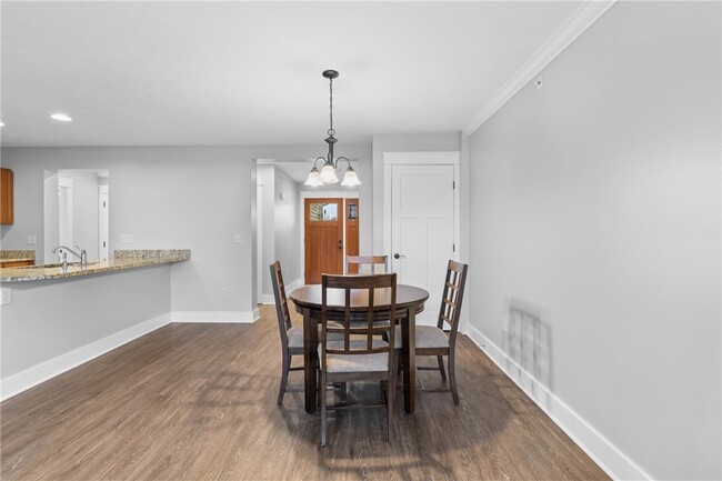 Building Photo - 7149 Challenger Cir