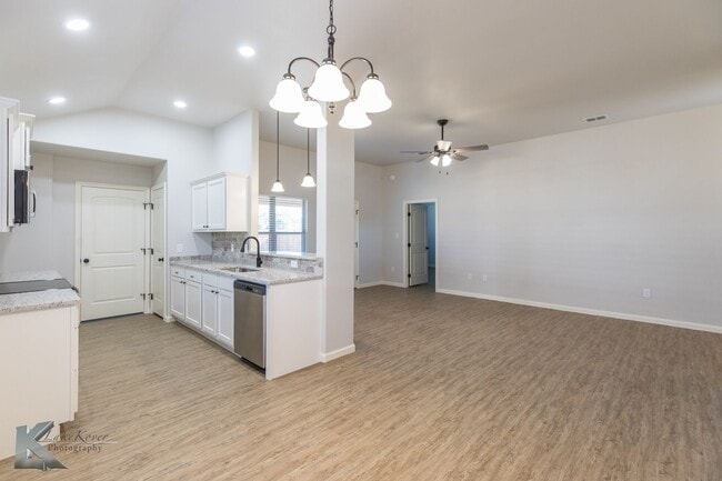 Building Photo - NEW CONSTRUCTION! 3 bed, 2 bath, 2 car garage