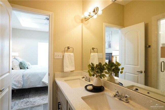 Building Photo - 26 N 59th St