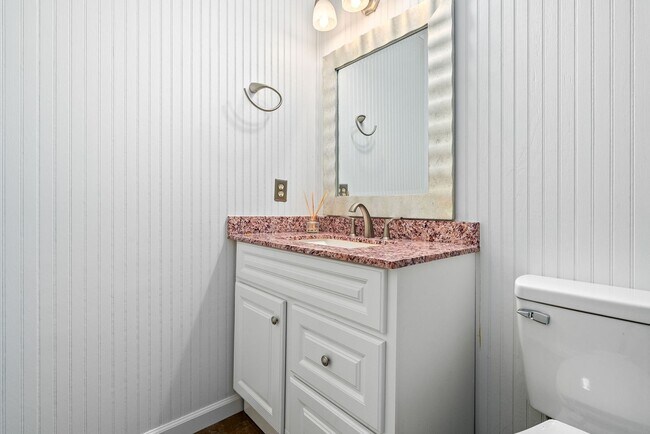 Building Photo - The Brookes Condos, Unit 02-09