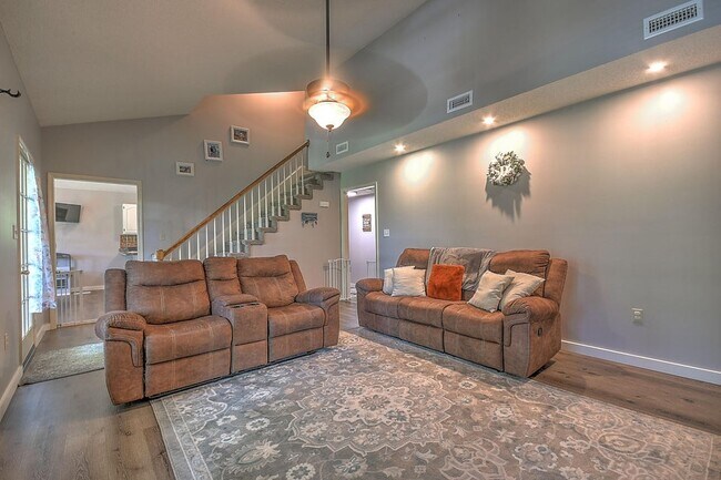 Building Photo - 4406 Willmary Dr