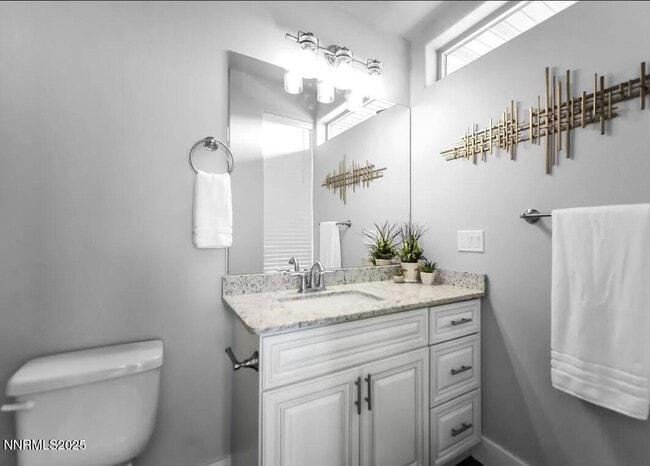 Building Photo - 730 Bluffs Ct
