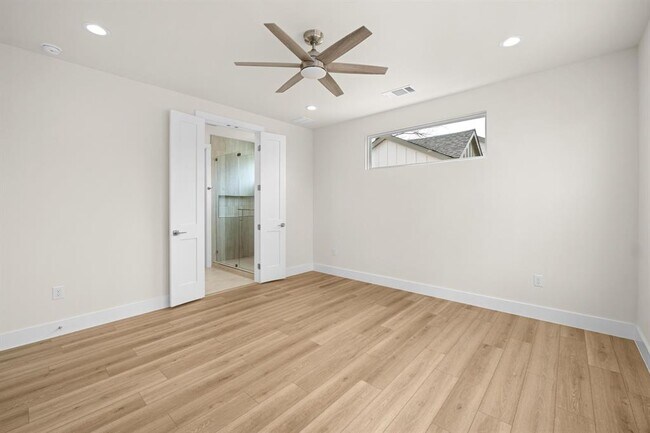 Building Photo - 6107 Richardson Ln