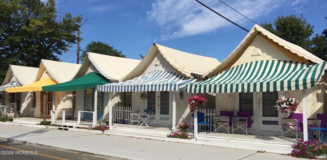 Building Photo - 74 Mt Hermon Way