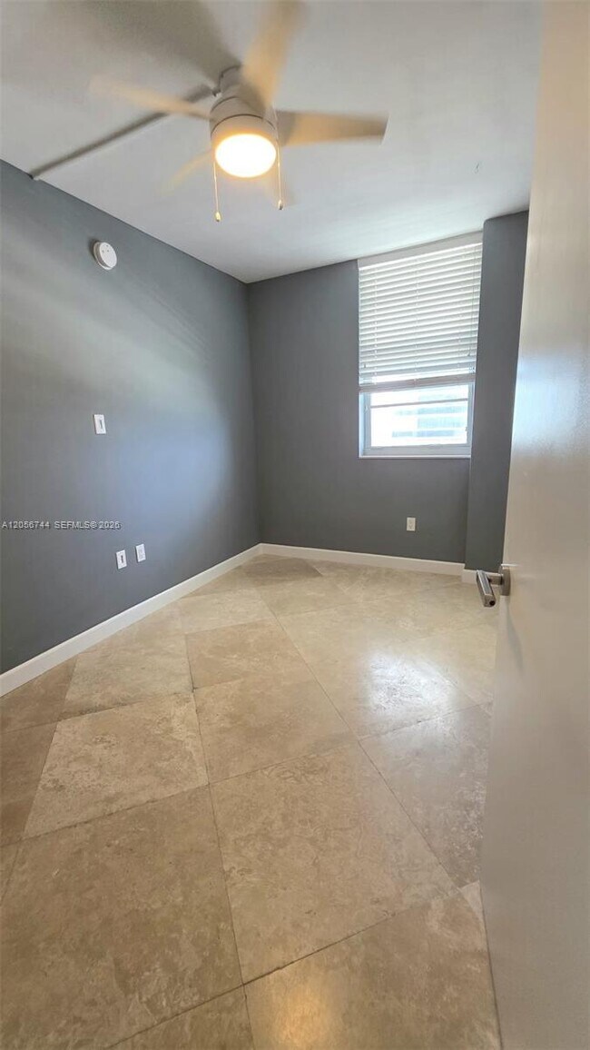 Building Photo - 5825 Collins Ave