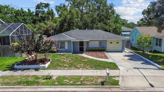 Building Photo - 512 Richmond St